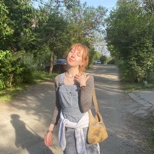 Meet your Posher, Anna